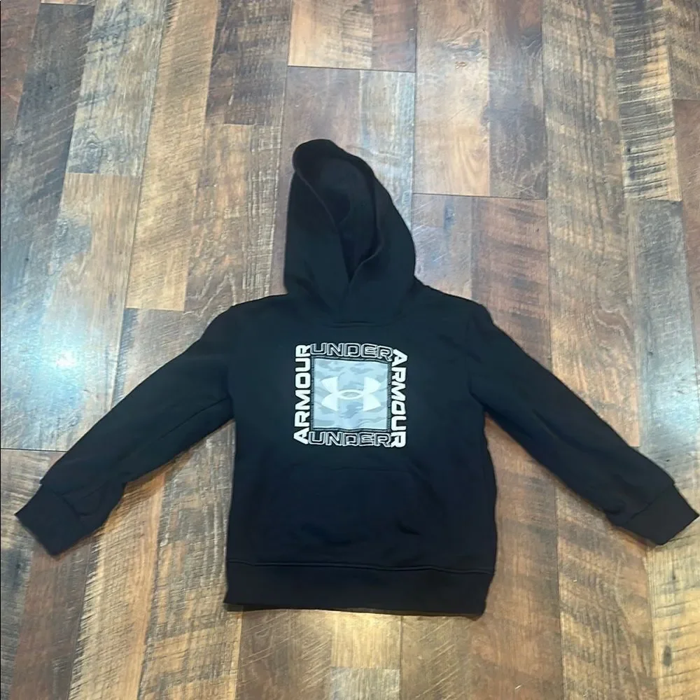 Under Armour Black Graphic Hoodie 5 (5175)